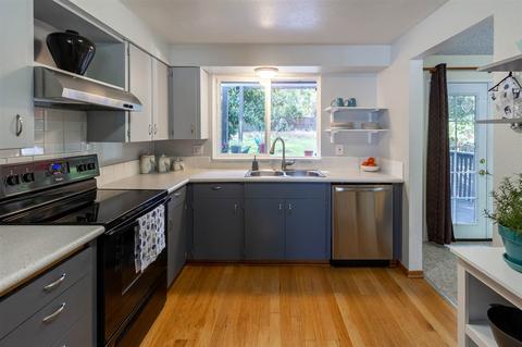 3924 E 16th Ave, Spokane, WA 99223 photo 14