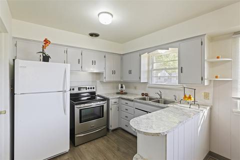 2011 E Sharp Ave, Spokane, WA 99202 photo 9