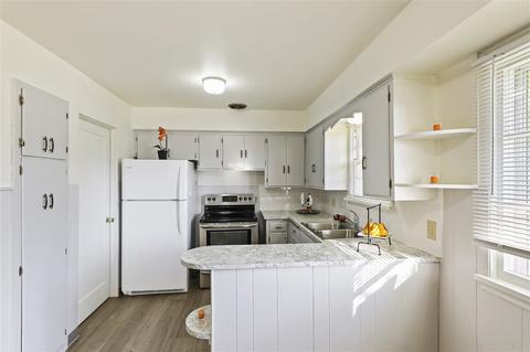 2011 E Sharp Ave, Spokane, WA 99202 photo 8