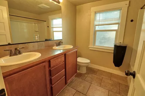 1911 E Queen St, Spokane, WA 99207 photo 18