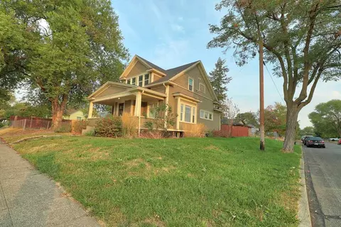 1911 E Queen St, Spokane, WA 99207 photo 3