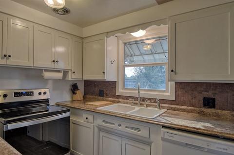 7808 E Maxwell Ave, Spokane Valley, WA 99212 photo 9