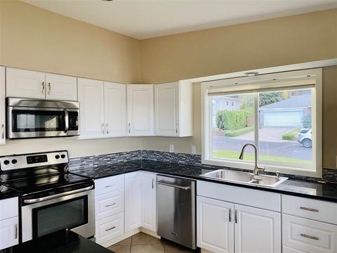 3711 E 16th Ave, Spokane, WA 99223 photo 12