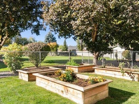 421 E Timberwood Cir, Spokane, WA 99208 photo 33