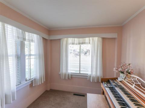 334 E 16th Ave, Spokane, WA 99203 photo 8