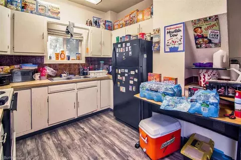 813 E Baldwin Ave, Spokane, WA 99207 photo 7