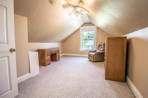 938 E Baldwin Ave, Spokane, WA 99207 photo 9