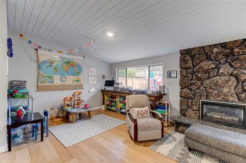 1212 E Christmas Tree Ln, Spokane, WA 99203 photo 9