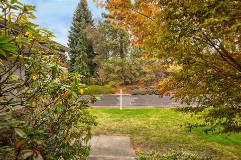 1212 E Christmas Tree Ln, Spokane, WA 99203 photo 6