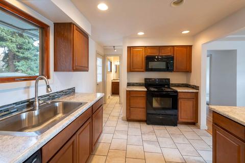 11813 E 15th Ave, Spokane Valley, WA 99206 photo 13