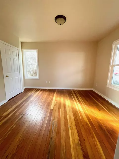 1218 E Queen Ave, Spokane, WA 99207 photo 5