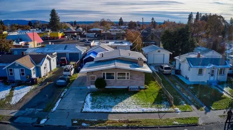 904 E Broad Ave, Spokane, WA 99207 photo 2