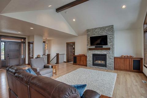 425 E Chattaroy Rd, Colbert, WA 99005 photo 4
