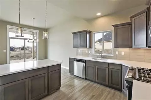 918 E Handy Rd, Colbert, WA 99005 photo 4