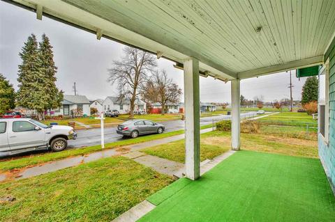 1308 E Longfellow Ave, Spokane, WA 99207 photo 3
