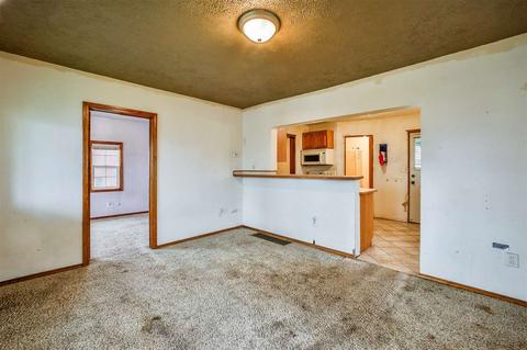 1308 E Longfellow Ave, Spokane, WA 99207 photo 5