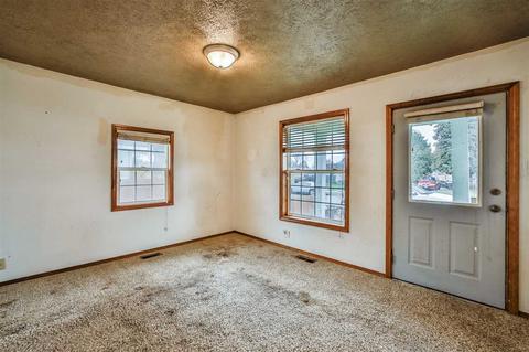 1308 E Longfellow Ave, Spokane, WA 99207 photo 4