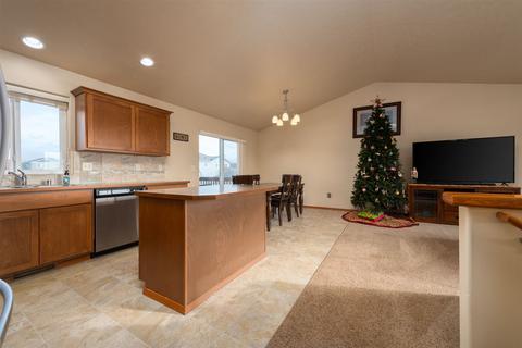 1818 W Maxine Ave, Spokane, WA 99208 photo 10