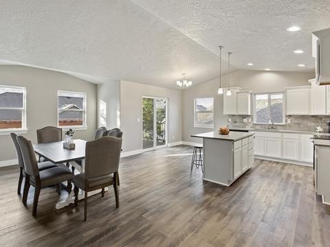 712 E Canterbury Ln, Colbert, WA 99005 photo 4