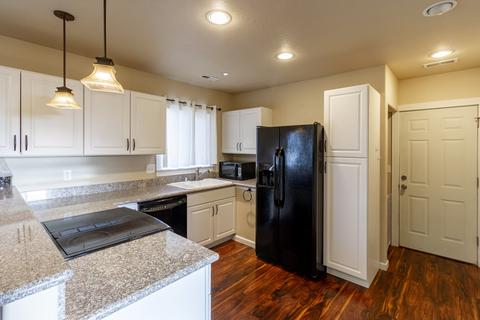 2128 E Diamond Ave, Spokane, WA 99207 photo 9