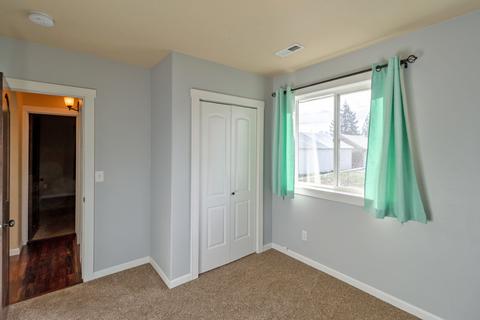 2128 E Diamond Ave, Spokane, WA 99207 photo 13