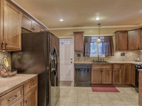 819 E 11th Ave, Spokane, WA 99202 photo 9