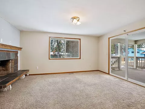 312 E Sierra Ct, Spokane, WA 99208 photo 8