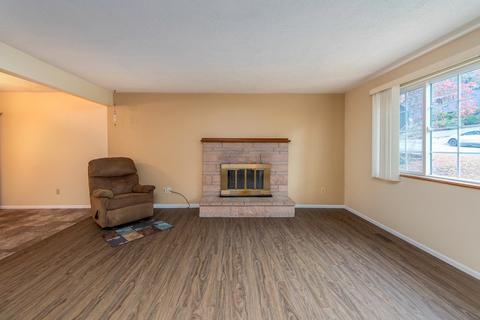 3811 E 13th Ave, Spokane, WA 99202 photo 6