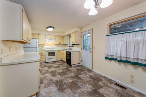 3811 E 13th Ave, Spokane, WA 99202 photo 10