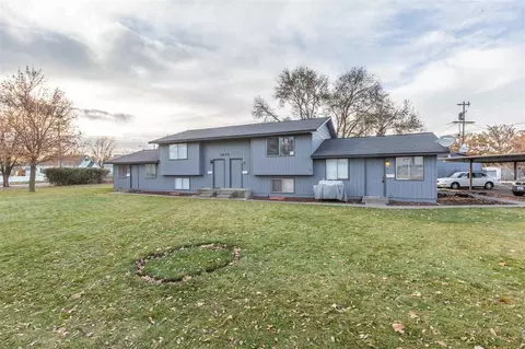 2807 E Sharp Ave, Spokane, WA 99202 photo 2