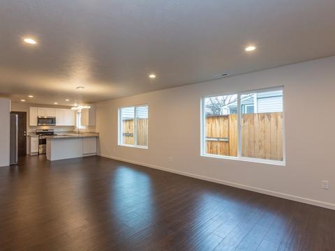 2112 E Dalke Ave, Spokane, WA 99208 photo 8