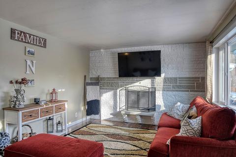 11203 E 17th Ave, Spokane Valley, WA 99206 photo 3