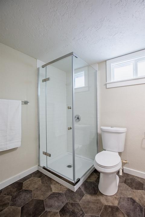 2414 E Hoffman Ave, Spokane, WA 99207 photo 20