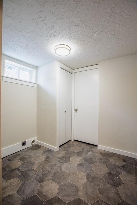 2414 E Hoffman Ave, Spokane, WA 99207 photo 22
