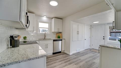7106 E 5th Ave, Spokane Valley, WA 99212 photo 5