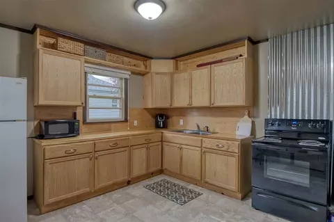 307 Everett Ave, Spokane, WA 99207 photo 2