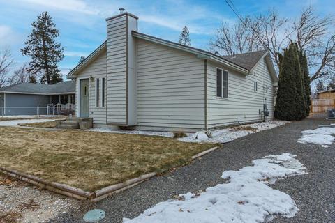 412 E 3rd St, Deer Park, WA 99006 photo 2