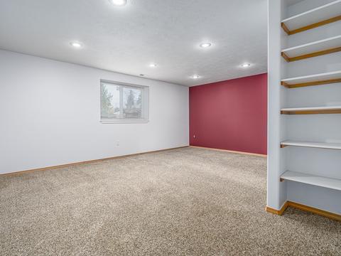921 E Huron Dr, Spokane, WA 99208 photo 15