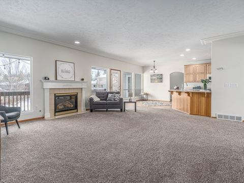 921 E Huron Dr, Spokane, WA 99208 photo 3