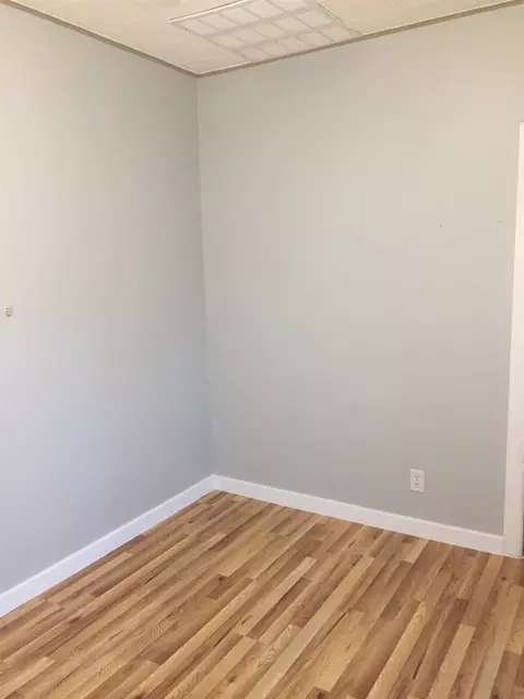 2521 E Sharp Ave, Spokane, WA 99202 photo 3