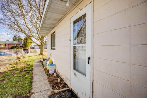 1305 Everett Ave, Spokane, WA 99207 photo 23
