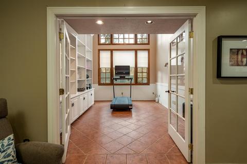 1034 E Overbluff Rd, Spokane, WA 99203 photo 9