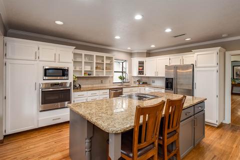 1034 E Overbluff Rd, Spokane, WA 99203 photo 10