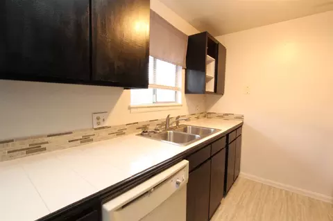 1406 E Olympic Ave, Spokane, WA 99207 photo 7