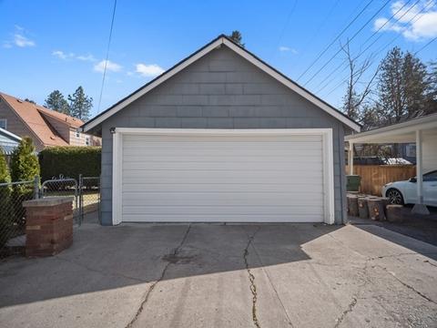702 E 27th Ave, Spokane, WA 99203 photo 41
