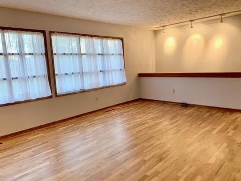 1104 E Greenleaf Dr, Spokane, WA 99208 photo 7