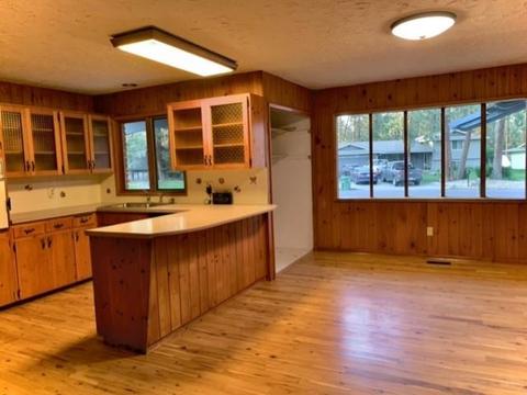 1104 E Greenleaf Dr, Spokane, WA 99208 photo 4