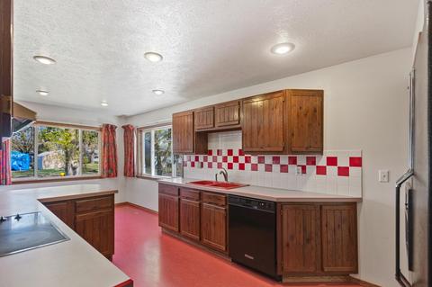8016 E Buckeye Ave, Spokane Valley, WA 99212 photo 8