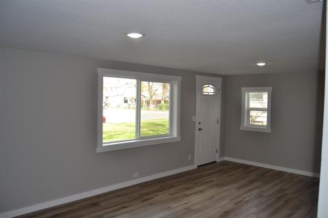 1220 E Olympic Ave, Spokane, WA 99207 photo 4