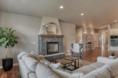 1009 E Brooklawn Dr, Spokane, WA 99208 photo 16